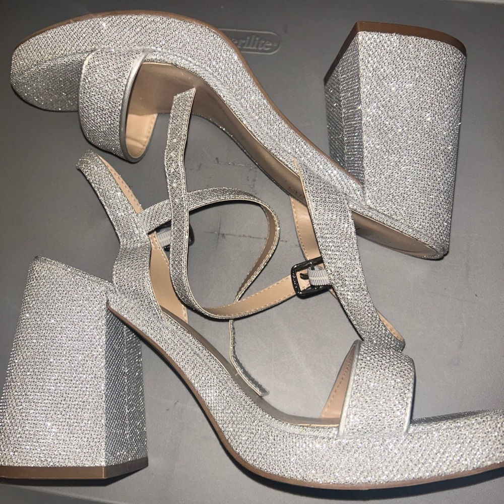 Silver glittery heels with a chunky heel and ankle strap #glitteryheels